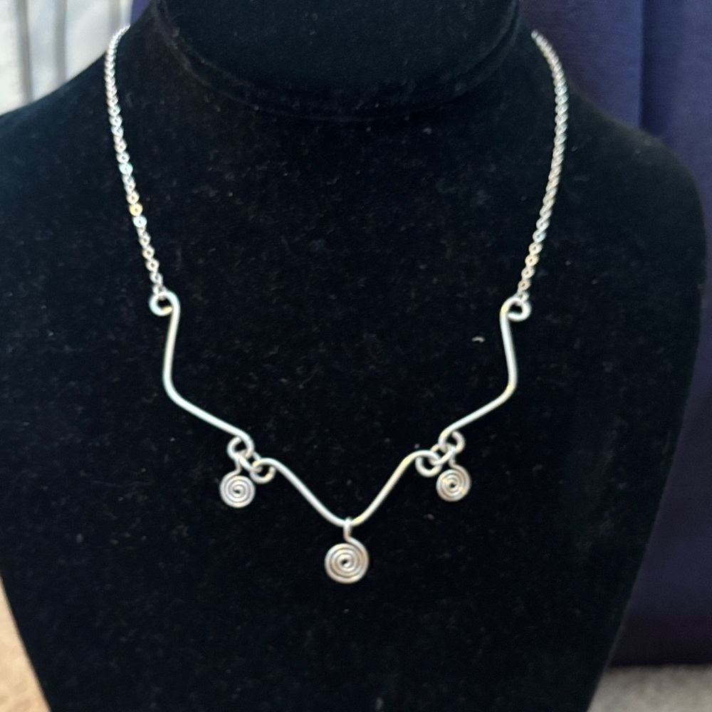 Elegant Sterling Silver Swirl Necklace -17 inches